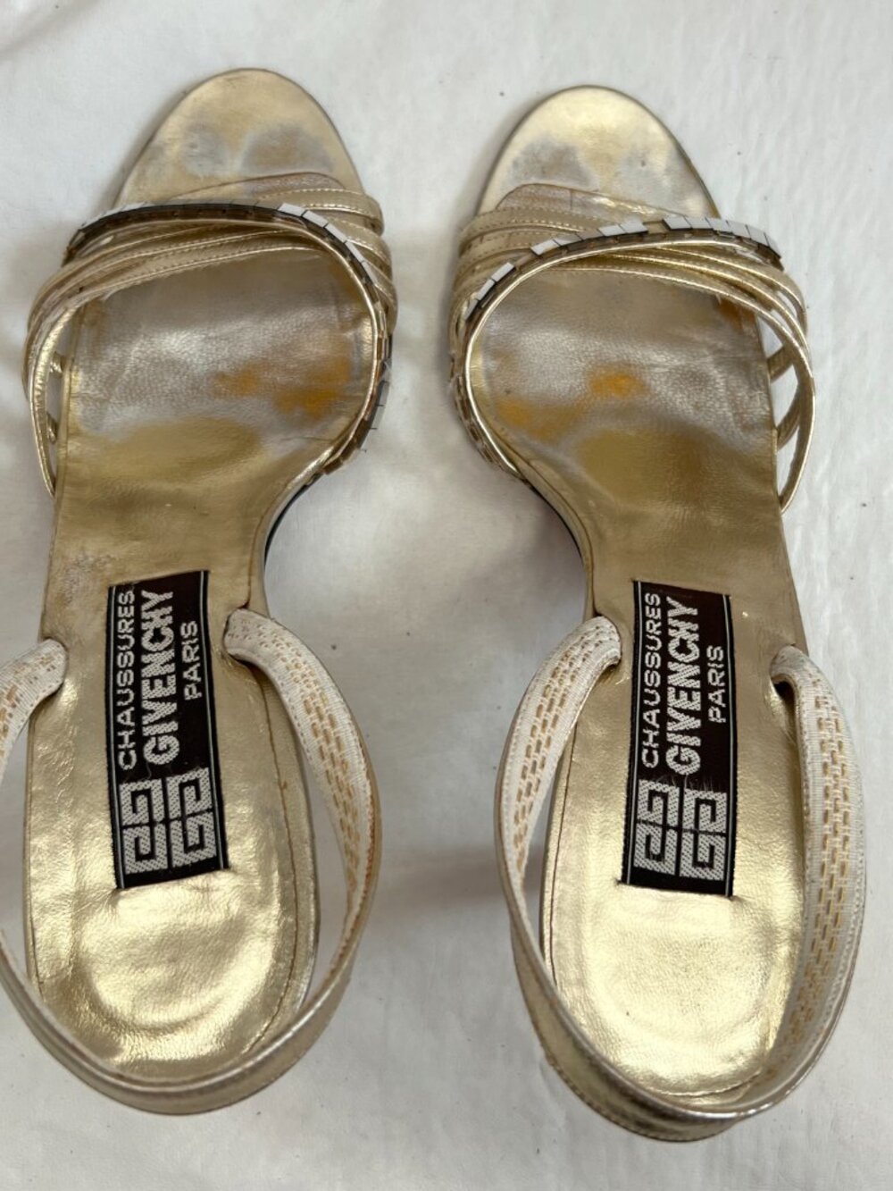Vintage 70s Givenchy high heel sandals gold leather mirror size 7 slingback - Picture 5 of 13